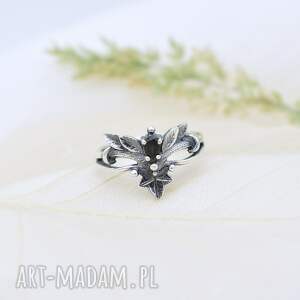 Elficki Pierścionek Srebrny z Zielonym Turmalinem