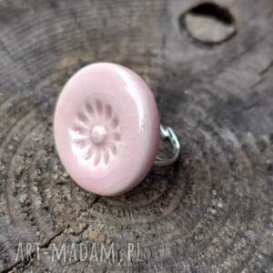 Pierścionek ceramiczny różowy handmade - regulowany