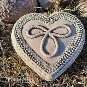 pudełko ceramiczne w kształcie serca, prezent, upominek z gliny