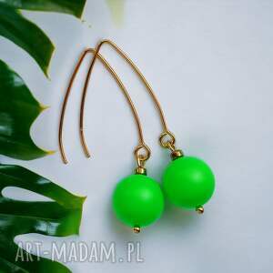 swarovski neon pearls: neon green
