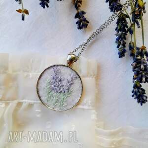 lilie polne naszyjnik haftowany ręcznie lawendowy poranek, kwiaty lata