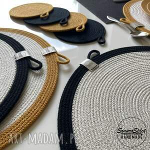 Podkładki, pod talerze, musztardowe, na stół, do jadalni, do salonu