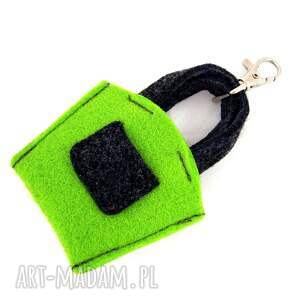 green charm filc, breloczek