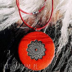 ceramiczny pomarańczowy naszyjnik wisior mandala vintage biżuteria artystyczna
