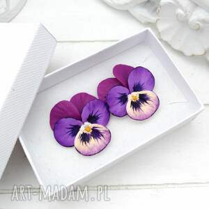 kwiatowe kolczyki sztyfty z polimerowej gliny bratki, biżuteria kwiatowa