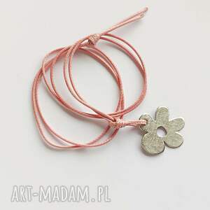 kwiat wisiorek alpaka, zmatowione, sznurek