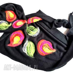handmade chustki i apaszki komplet wełniany czarny wełna merynosy kwiaty - wełna