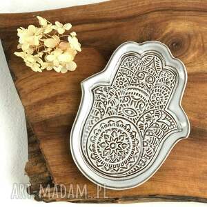 handmade ceramika podstawka / talerzyk na biżuterię - chamsa / ręka