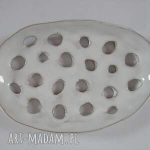 dekoracje mydelniczka ceramiczna w bieli ceramiki