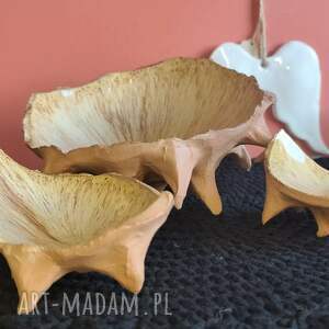Duża ceramiczna miseczka w kształcie kasztana