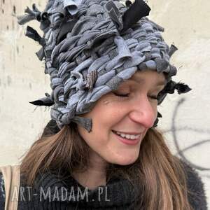 Artystyczna, zimowa czapa Smerfetka wytkana na krośnie, ciepła czapka