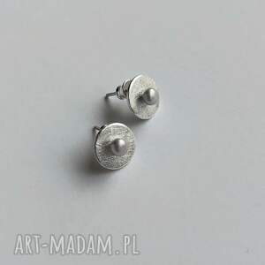 Okrąg kolczyki zmatowione, perła srebro
