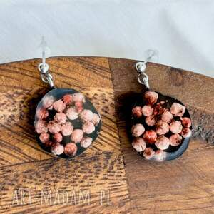 Czarne kolczyki, z prawdziwymi kwiatami, kwiaty