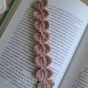 Szydełkowa do serduszka, zakładka do książki