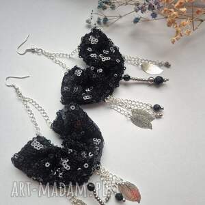 Prezent Kolczyki imprezowe lekkie czarne cekiny, wykonane w pojedynczym