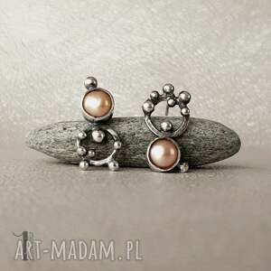 upsidedown srebrne kolczyki z perłami, metaloplastyka srebro prezent