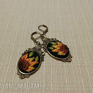 ręcznie haftowane kolczyki szeged na filcu stylowo, boho, jesiennie, bez