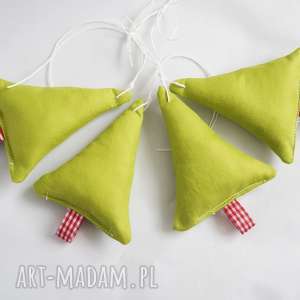 handmade pomysł na prezenty święta puchate choinki - zielone