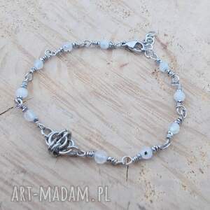 bransoletka księżycowa biżuteria ze stali chainmaille kamień księżycowy