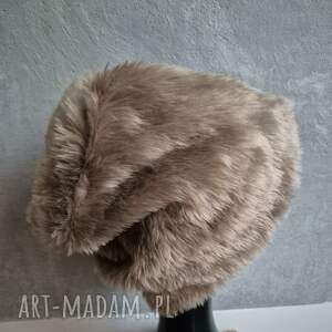 Futrzana czapka brązowa płowa Smerfetka na podszewce rozmiar