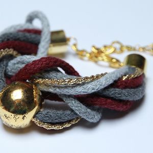handmade szaro - bordowo - złota bransoletka ze sznurków bawełnianch
