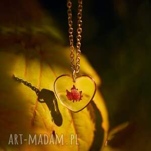 jesienny naszyjnik serce z liściem klonu, naszyjnik handmade, rękodzieło