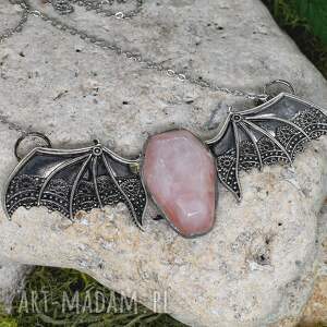 gotycki naszyjnik z różowym kwarcem w kształcie trumny / pen000166, fasetowany