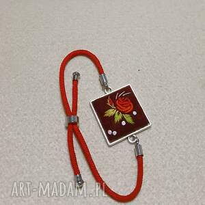 ręcznie haftowana bransoletka nala, stylowo, boho, niebanalnie, bez niklu