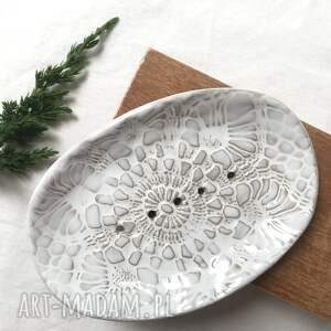 handmade ceramika ceramiczna mydelniczka w bieli