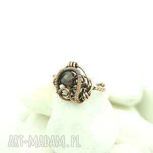 granat regulowany pierścionek z miedzi, wire wrapping, dla niej biżuteria