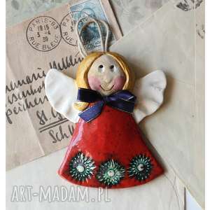 handmade ceramika aniołek plastusiowy w czerwonej sukience