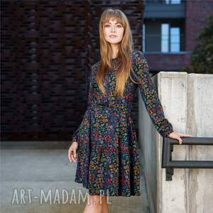 Sukienka z falbaną | POKUSA haftowane kwiaty, bawełna