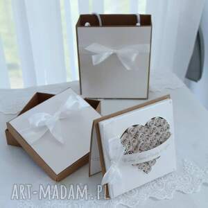 Prezent Elegancka kartka ślubna w pudełku z torebką - perłowa