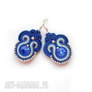 malutkie kolczyki sutasz szafirowe ze swarovskim, soutache, filc, kuleczki