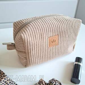 Prezent kuferek Beżowa, sztruksowa kosmetyczka