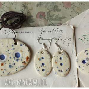 handmade wisiorki zestaw biżuterii nakrapianej w owalu