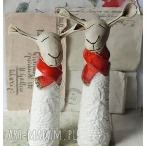 owce w czerwonych szalikach, ceramika, wielkanoc