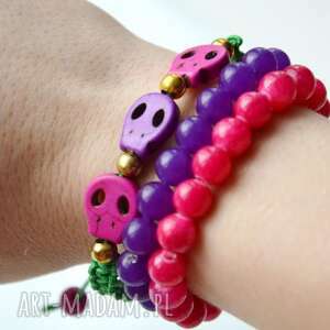 handmade bracelet by sis: zielona shamballa z czaszkami
