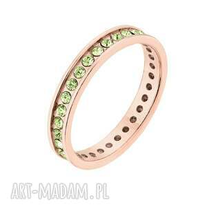 handmade naszyjniki obrączka z różowego złota z zielonymi kryształami preciosa r
