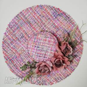 fascynatory chanelka kapelusz tweed róż