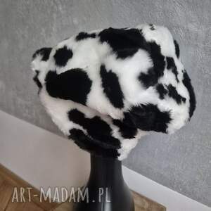 czapka czarna krowa w kropki bordo sztuczne futerko na podszewce rozmiar 59 - 60cm, czapka