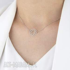 srebrny naszyjnik z kółkiem timeless elegance, prezent dla kobiety, biżuteria