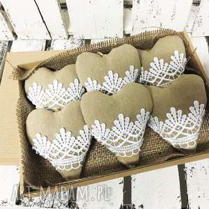 handmade pomysł na prezent na święta ozdoby choinkowe serduszka lniane