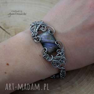 bransoletka z fioletowym labradorytem, wire wrapping, stal chirurgiczna