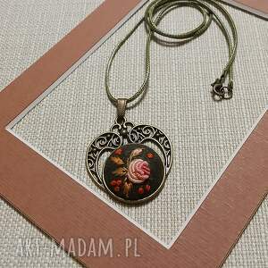 ręcznie haftowany wisior poker prezent niej boho filcu