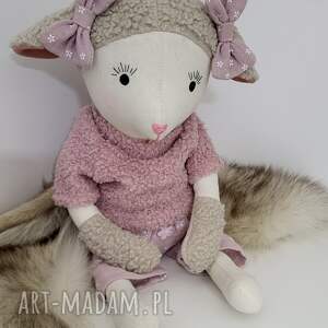 Owca owieczka uszyta ręcznie z personalizacją, haft