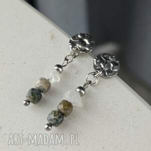 pomysł na świąteczny upominek Kolczyki z dumortierytem i kamieniem