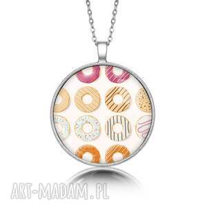 ręcznie zrobione naszyjniki medalion okrągły z grafiką donuty
