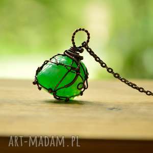 zielony amulet - naszyjnik z wisiorem ze szkłem, miedziana biżuteria, wire