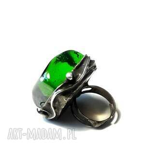 zielony kwarc pierścionek unikatowy oryginalny prezent